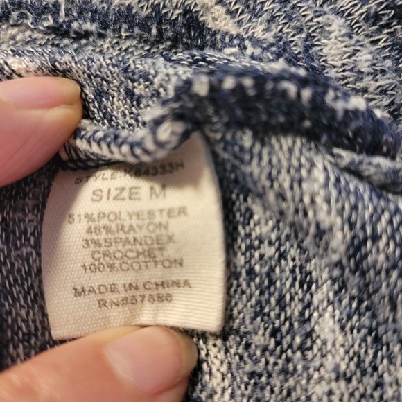 Crochet Detailed Short Sleeve Top By paper + tee. Size M - Picture 8 of 8